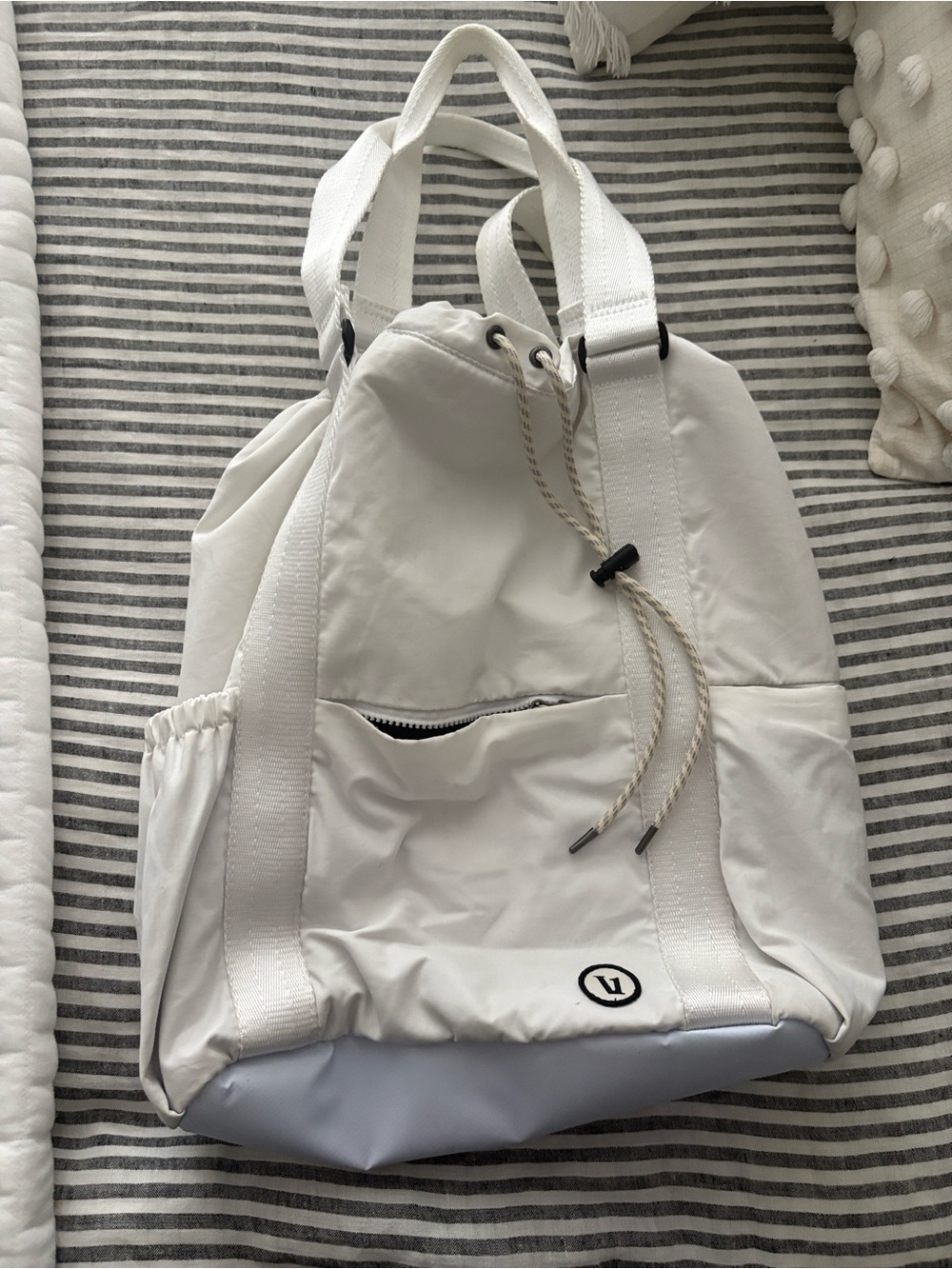 Vuori convertible White Drawstring Tote Bag with Front Pocket